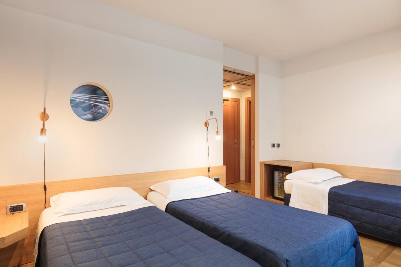 Garda Hotel Montichiari Kültér fotó
