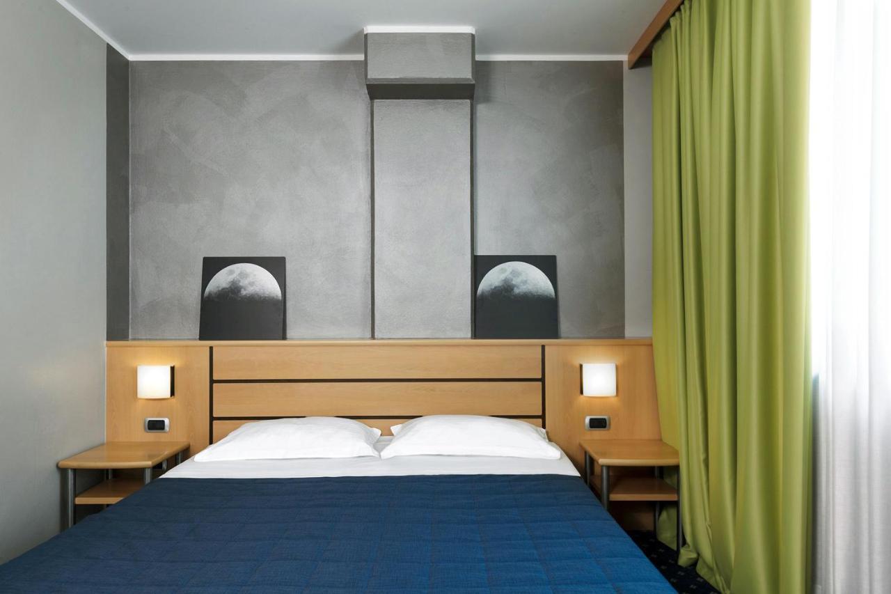 Garda Hotel Montichiari Kültér fotó