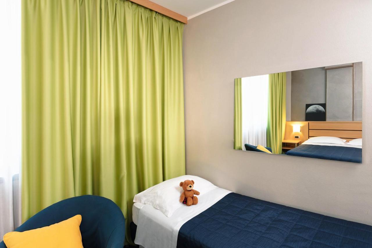 Garda Hotel Montichiari Kültér fotó